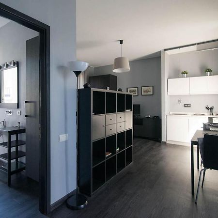 Via Mentana 32 - The House Of Travelers Apartment Комо Екстериор снимка