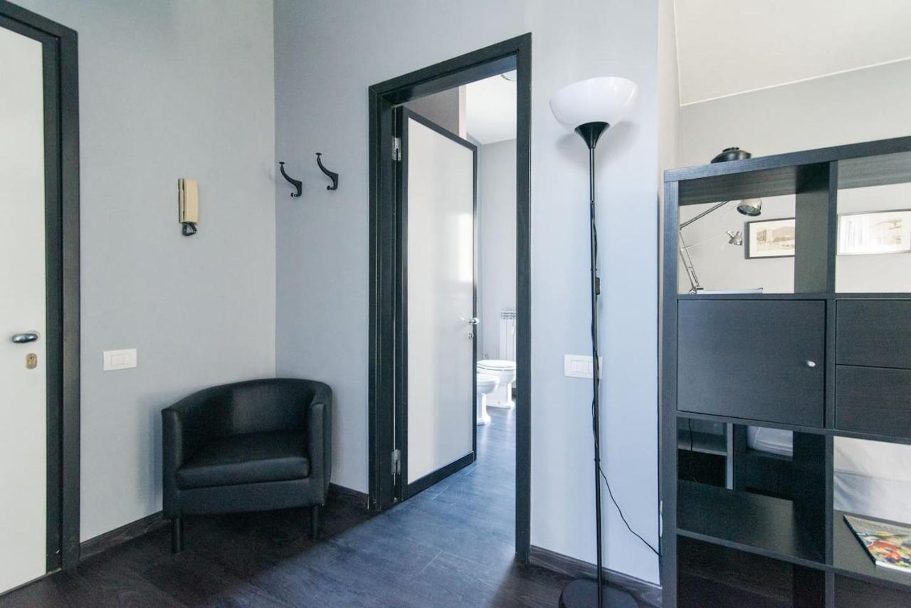 Via Mentana 32 - The House Of Travelers Apartment Комо Екстериор снимка