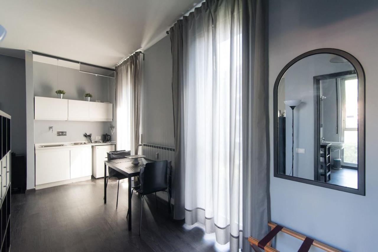 Via Mentana 32 - The House Of Travelers Apartment Комо Екстериор снимка