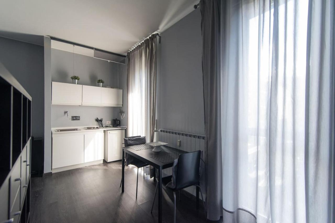 Via Mentana 32 - The House Of Travelers Apartment Комо Екстериор снимка